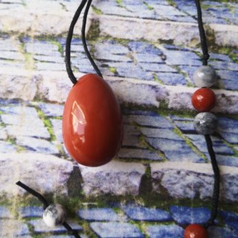 Yoni Egg – Red Jasper(small, ok. 30x20mm)