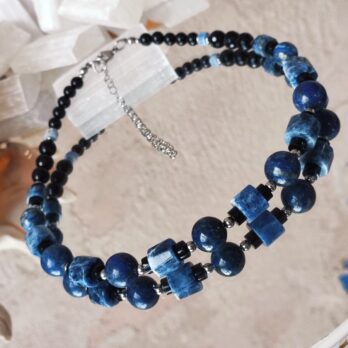Kolia z wałeczków Sodalitu i Lapis Lazuli “Bridget”