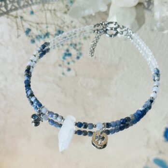 Naszyjnik choker z Kryształem Górskim, Chalcedonem „Vaya II” flow, lekkość, przepływ słów